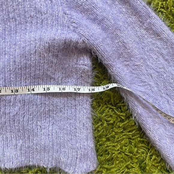 NWT CROP TOP FUZZY PURPLE SWEATER - Picture 10 of 13